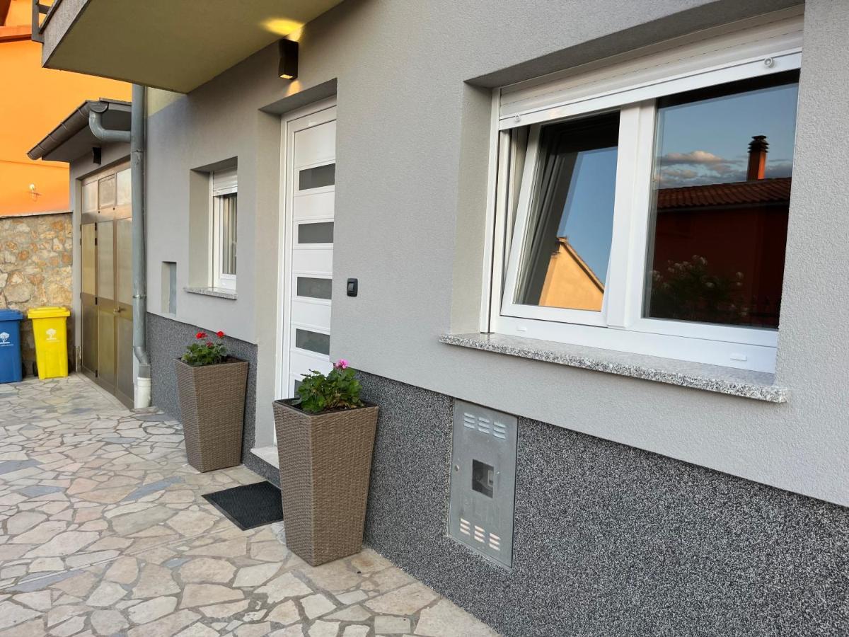 Apartma A & N With Free Private Parking Pula